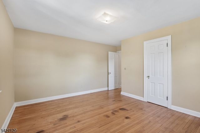 24 Wilton Ter, Verona Twp., NJ 07044