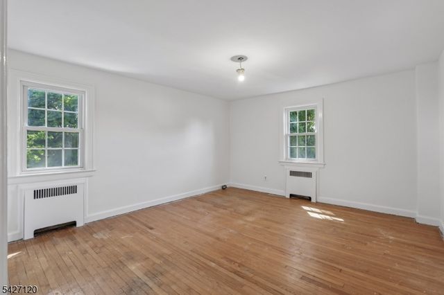 24 Wilton Ter, Verona Twp., NJ 07044