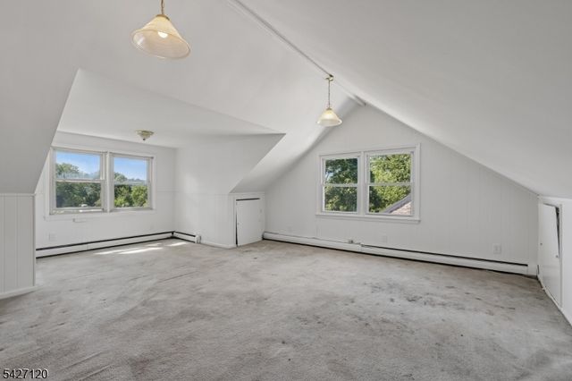 24 Wilton Ter, Verona Twp., NJ 07044