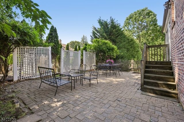 24 Wilton Ter, Verona Twp., NJ 07044