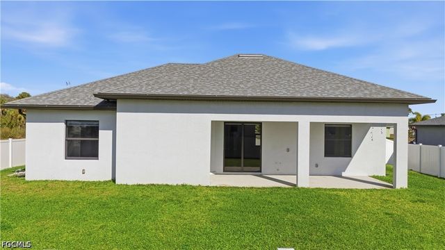 1442 NE 33rd LN, Cape Coral, FL 33909