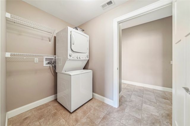 5111 Red Oak Lane, Batavia, NY 14020