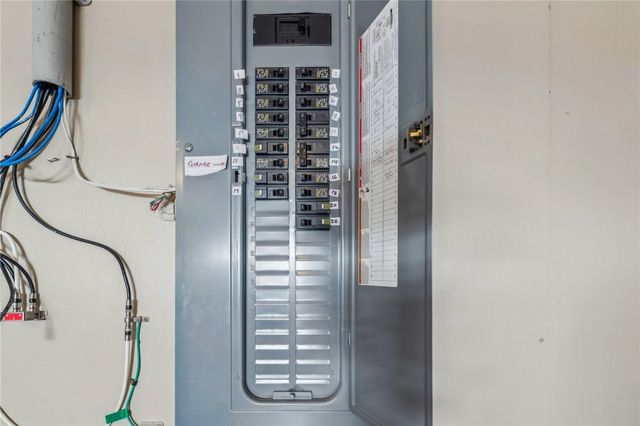 5111 Red Oak Lane, Batavia, NY 14020