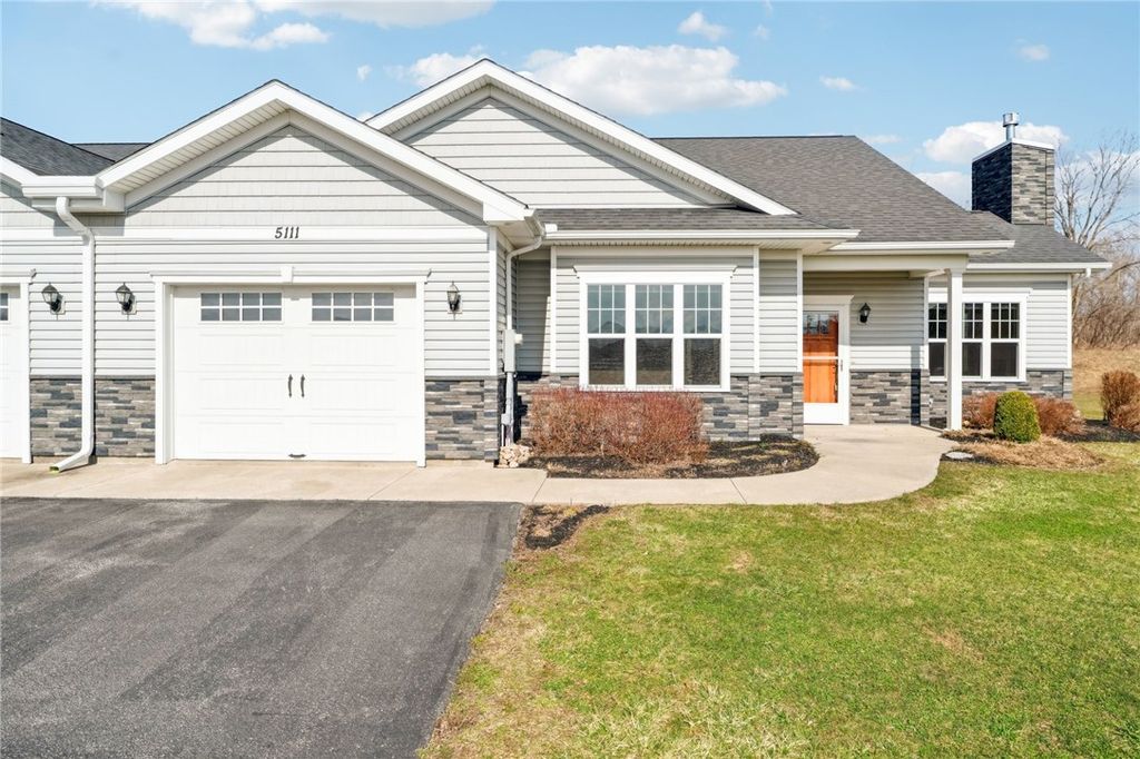 5111 Red Oak Lane, Batavia, NY 14020