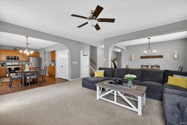 5484 W Hoge Drive, Bloomington, IN 47403