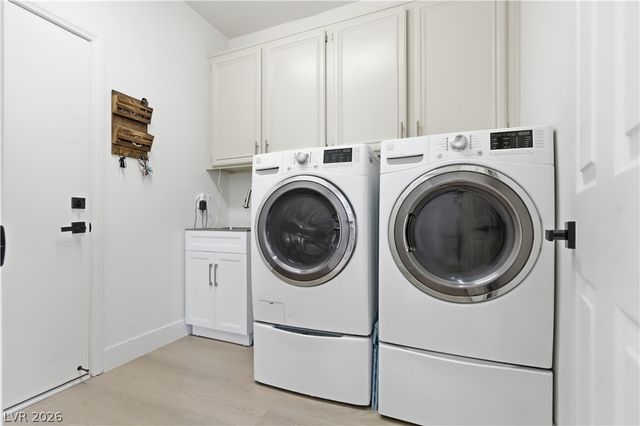 11063 Pegasus Drive, Las Vegas, NV 89135