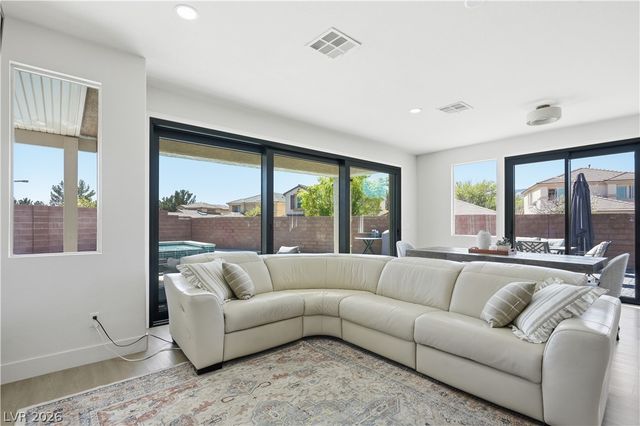 11063 Pegasus Drive, Las Vegas, NV 89135