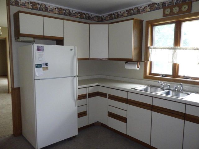 305 RIVERVIEW DRIVE, Marion, WI 54950