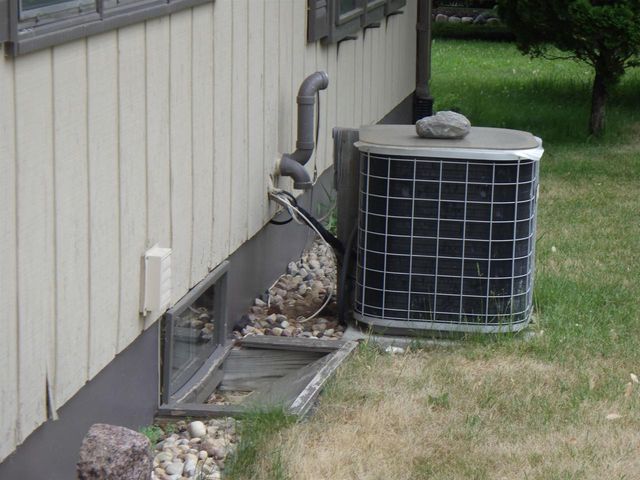 305 RIVERVIEW DRIVE, Marion, WI 54950