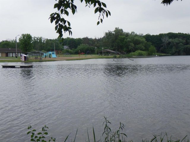 305 RIVERVIEW DRIVE, Marion, WI 54950