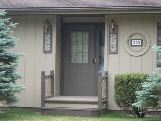 305 RIVERVIEW DRIVE, Marion, WI 54950