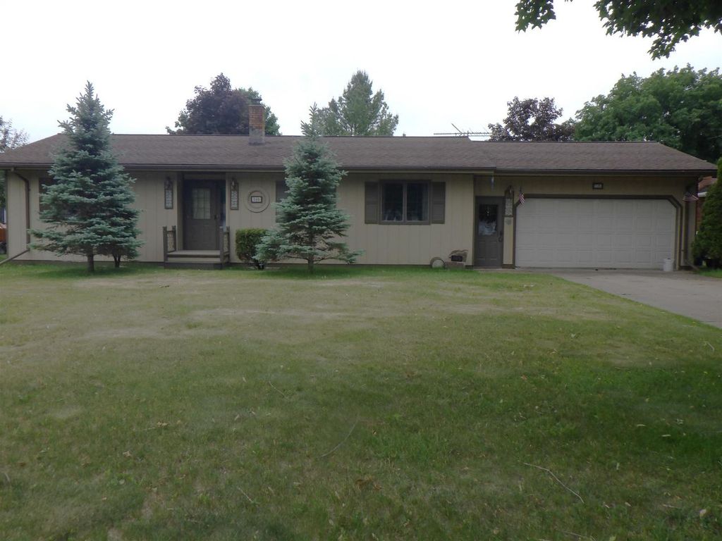305 RIVERVIEW DRIVE, Marion, WI 54950