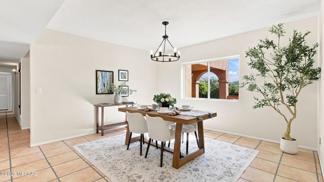 5620 N Barrasca Avenue, Tucson, AZ 85750