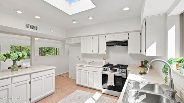 5620 N Barrasca Avenue, Tucson, AZ 85750