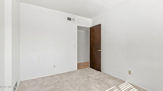 5620 N Barrasca Avenue, Tucson, AZ 85750