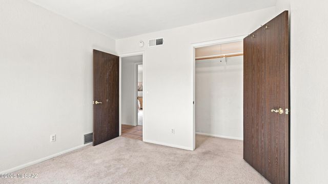 5620 N Barrasca Avenue, Tucson, AZ 85750