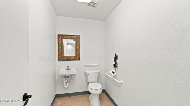 5620 N Barrasca Avenue, Tucson, AZ 85750