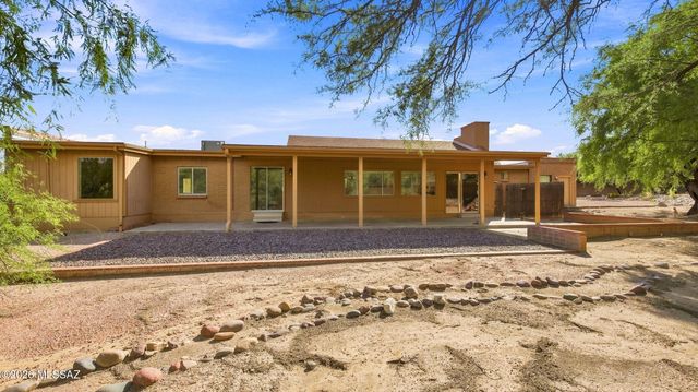 5620 N Barrasca Avenue, Tucson, AZ 85750