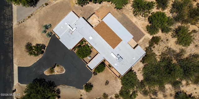 5620 N Barrasca Avenue, Tucson, AZ 85750