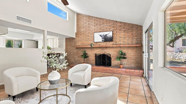 5620 N Barrasca Avenue, Tucson, AZ 85750