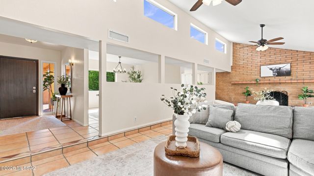 5620 N Barrasca Avenue, Tucson, AZ 85750