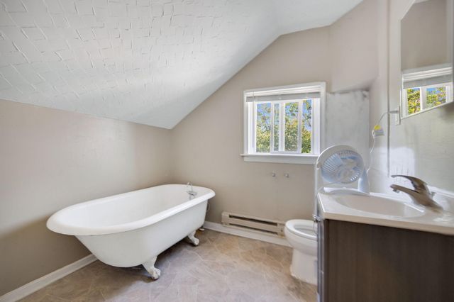 955 Burr Street, Saint Paul, MN 55130