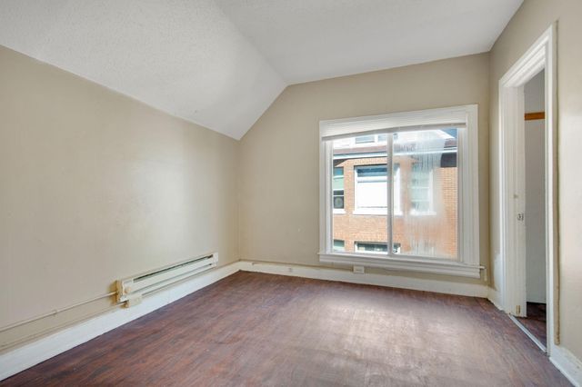 955 Burr Street, Saint Paul, MN 55130