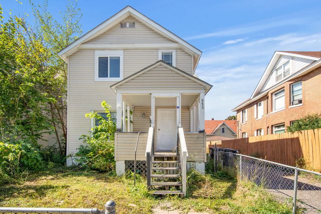 955 Burr Street, Saint Paul, MN 55130