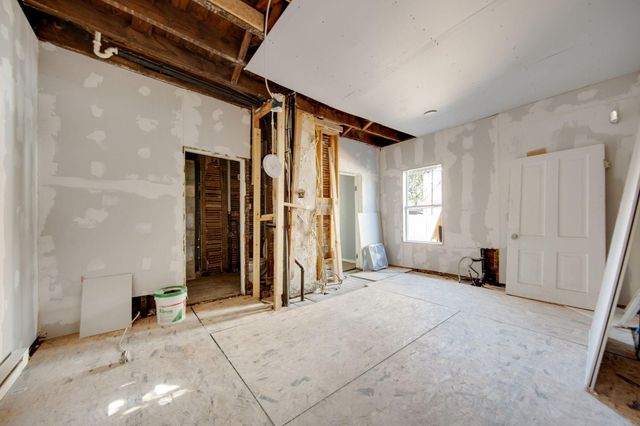 955 Burr Street, Saint Paul, MN 55130