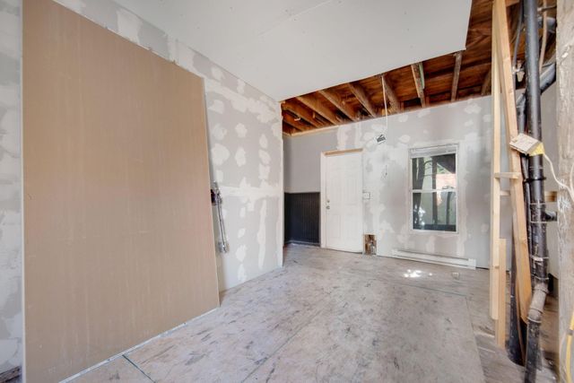 955 Burr Street, Saint Paul, MN 55130