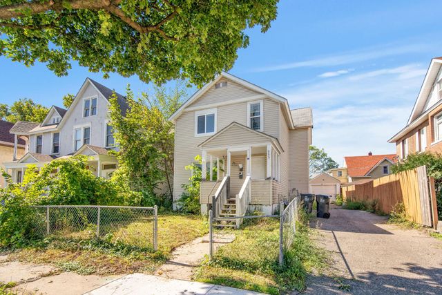 955 Burr Street, Saint Paul, MN 55130