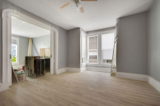 955 Burr Street, Saint Paul, MN 55130