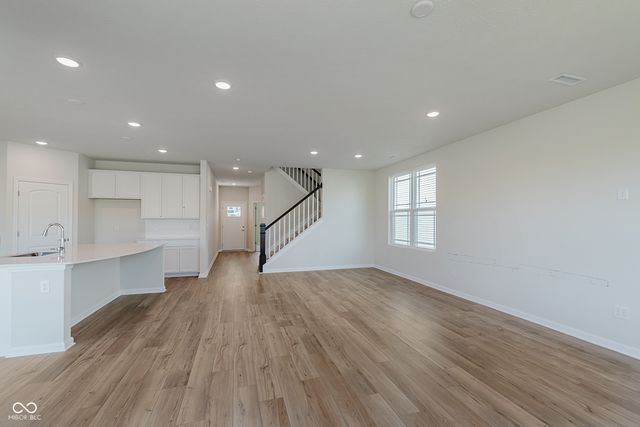 6826 Seabiscuit Road, Whitestown, IN 46075