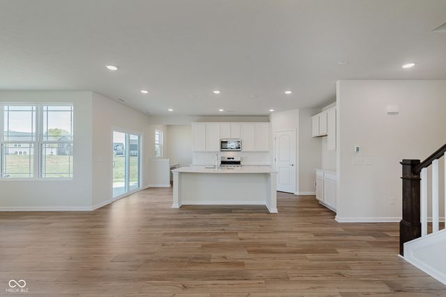 6826 Seabiscuit Road, Whitestown, IN 46075