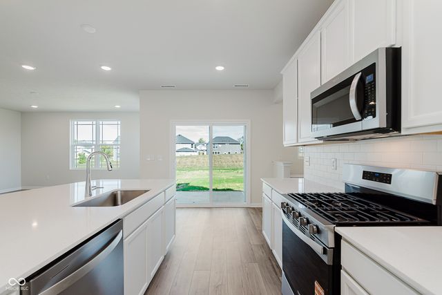 6826 Seabiscuit Road, Whitestown, IN 46075