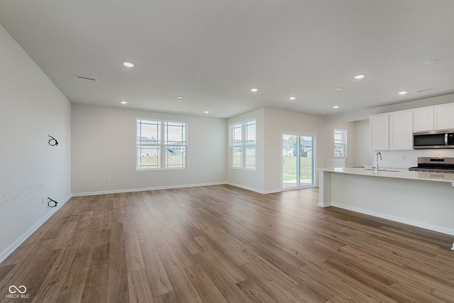 6826 Seabiscuit Road, Whitestown, IN 46075