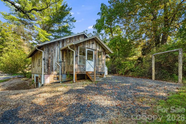 456 Maney Branch Road, Burnsville, NC 28714