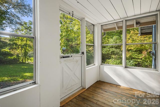 456 Maney Branch Road, Burnsville, NC 28714