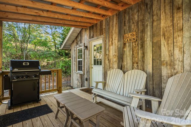 456 Maney Branch Road, Burnsville, NC 28714