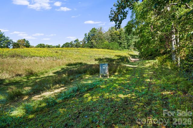456 Maney Branch Road, Burnsville, NC 28714
