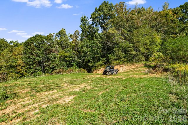 456 Maney Branch Road, Burnsville, NC 28714