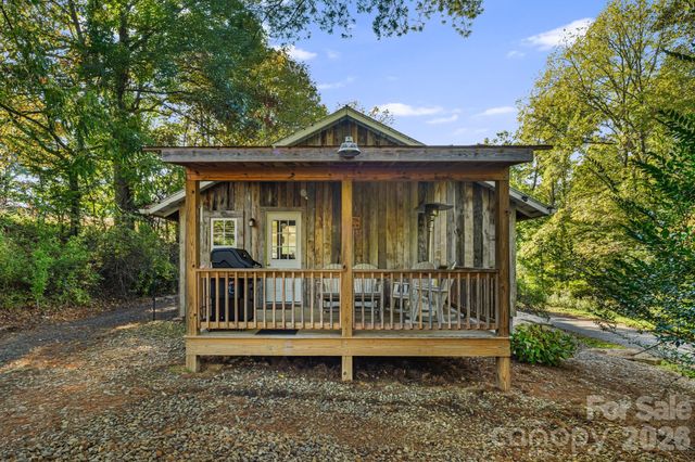 456 Maney Branch Road, Burnsville, NC 28714