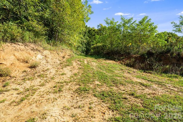 456 Maney Branch Road, Burnsville, NC 28714