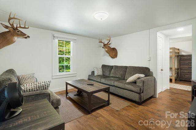 456 Maney Branch Road, Burnsville, NC 28714