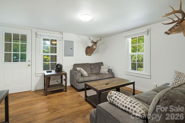 456 Maney Branch Road, Burnsville, NC 28714