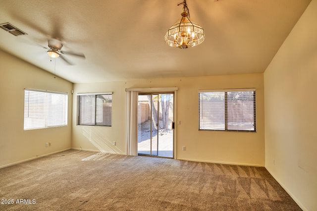 30496 N MAPLE CHASE Drive, San Tan Valley, AZ 85143