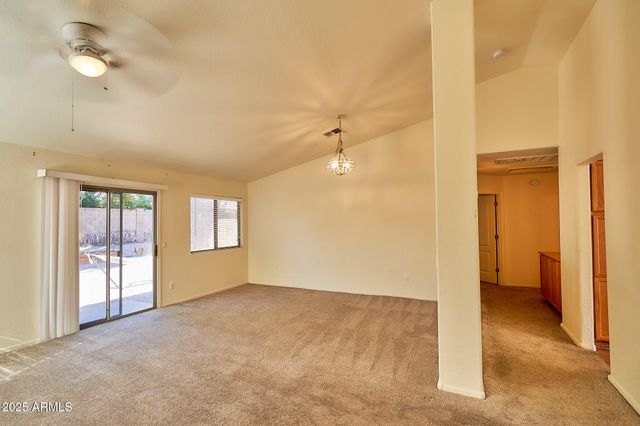 30496 N MAPLE CHASE Drive, San Tan Valley, AZ 85143