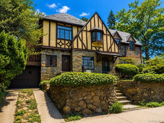 32-29 Parsons Boulevard, Flushing, NY 11354