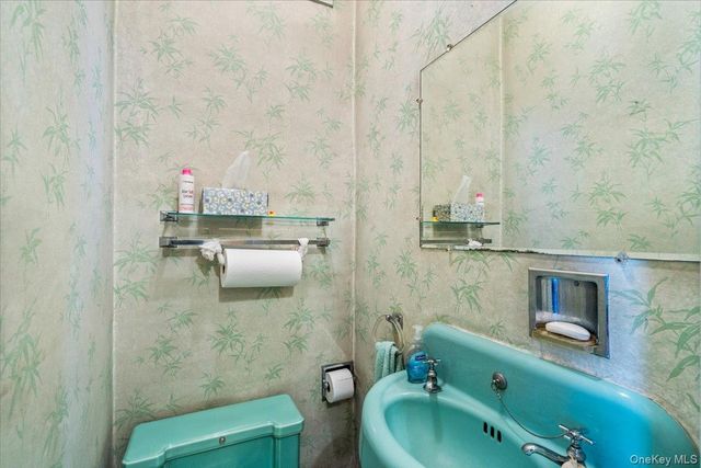 32-29 Parsons Boulevard, Flushing, NY 11354