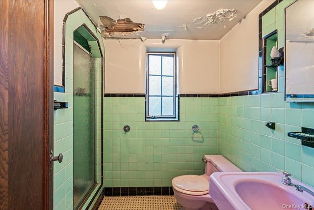 32-29 Parsons Boulevard, Flushing, NY 11354